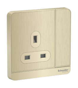 SWITCHED SOCKET 3P 13 A